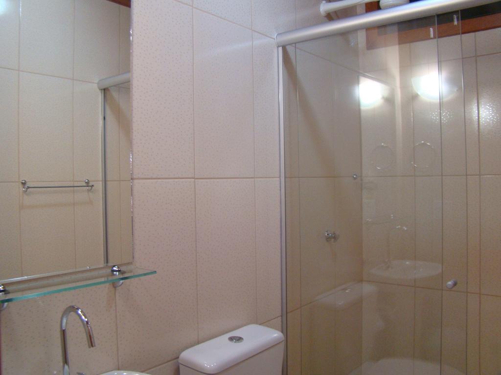 Pousada Guimaraes Sao Pedro da Serra  Quarto foto