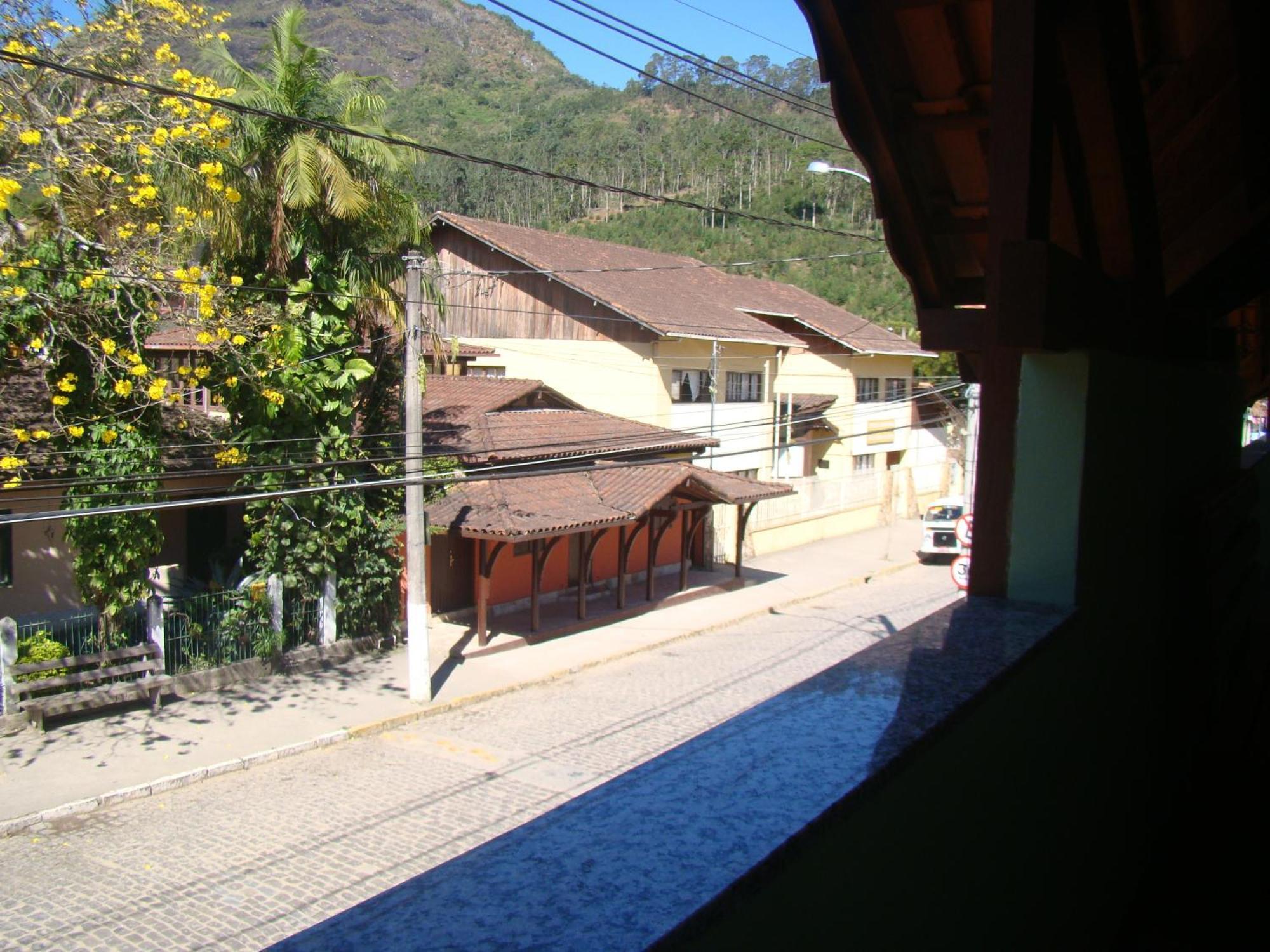 Pousada Guimaraes Sao Pedro da Serra  Quarto foto